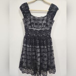 New Anna Sui Elegant Black Lace Dress